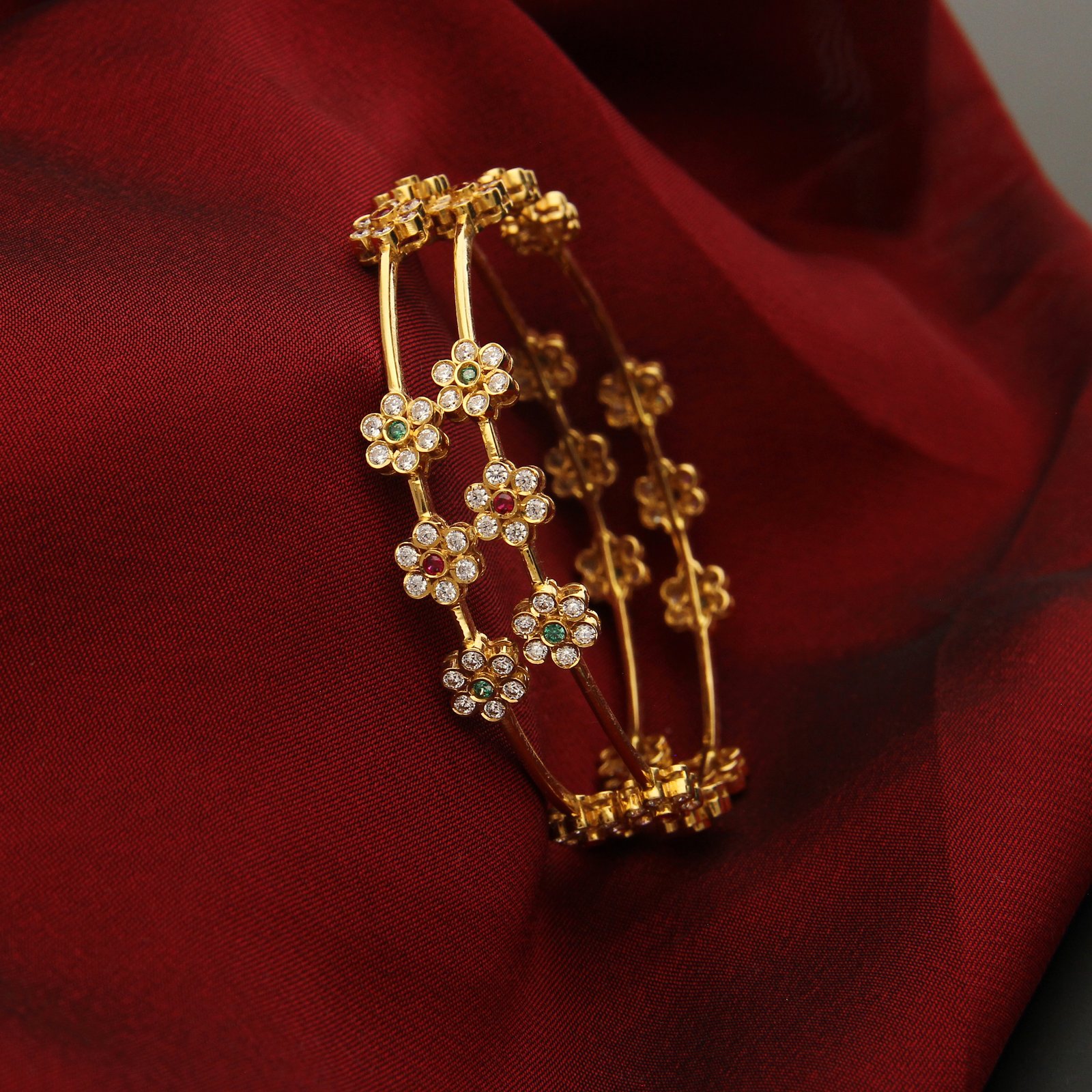 FANCY BANGLE